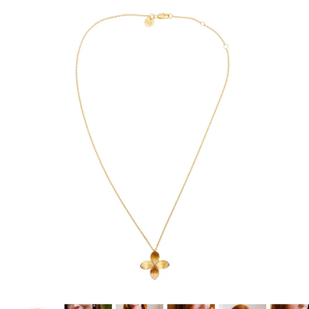 Gold Clover Pendant Necklace